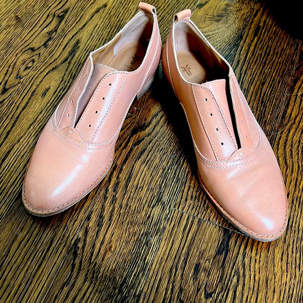 Frye Oxford shoes- worn for 10 minutes